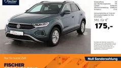 Blau Gebraucht 2024 VW T-Roc Life SUV | 21.940 € (Guter Preis)