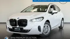 Weiss Gebraucht 2025 BMW 218 Active Tourer Performance Van / Kleinbus | 30.990 € (Guter Preis)
