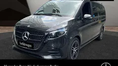Grau Gebraucht 2025 Mercedes V300 AMG Van / Kleinbus | 84.480 € (Fairer Preis)