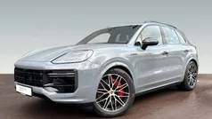 Gebraucht 2024 Porsche Cayenne Turbo E-Hybrid SUV | 172.900 €