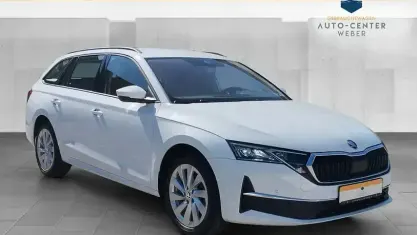 Gebraucht Skoda Octavia Selection 150 PS (110 kW) 2025 Weiß Kombi