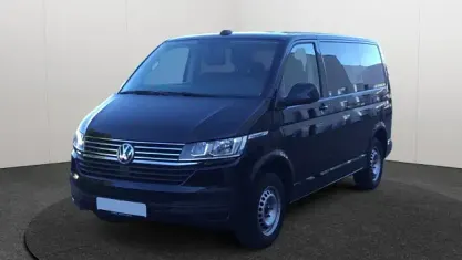 Gebraucht VW Caravelle Comfortline 150 PS (110 kW) 2024 Deep black perleffekt (schwarz) Van