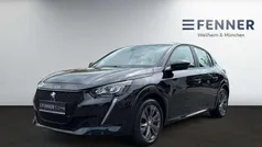 Lackierung schwarz perla nera/typ aussenverkleidung metalliclackierung Gebraucht 2022 Peugeot e-208 Kleinwagen | 17.990 € (Fairer Preis)