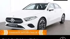 Weiß Gebraucht 2024 Mercedes A200 Advanced Limousine | 30.590 € (Fairer Preis)