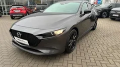 Grau Gebraucht 2023 Mazda 3 Limousine | 24.997 € (Guter Preis)