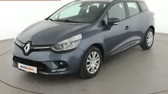 Grau Gebraucht 2021 Renault Clio V Business Kombi | 11.220 € (Guter Preis)