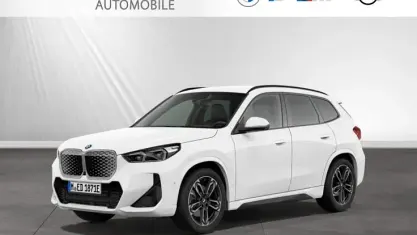 Neu BMW iX1 M Sport 150 kW (204 PS) 2026 Alpinweiss SUV