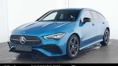 Lack hyperblau Gebraucht 2024 Mercedes CLA200 Shooting Brake AMG Kombi | 34.950 € (Fairer Preis)