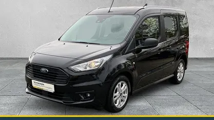 Obsidianschwarz Gebraucht 2021 Ford Tourneo Trend Van | 20.490 € (Fairer Preis)