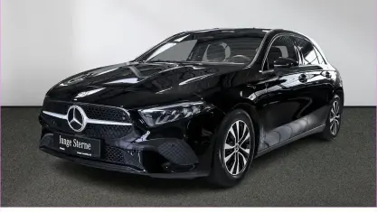 Gebraucht Mercedes A180 136 PS (100 kW) 2024 Unilack nachtschwarz Limousine