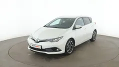 Weiß Gebraucht 2016 Toyota Auris Design Limousine | 12.670 € (Fairer Preis)