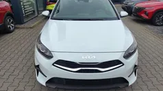 Weiß Neu 2025 Kia Ceed Limousine | 21.690 € (Guter Preis)