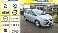 Silber Gebraucht 2016 Opel Zafira Active Van / Kleinbus | 11.999 € (Fairer Preis)