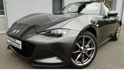 Neu Mazda MX5 Exclusive-Line 132 PS (97 kW) 2026 Matrixgrau metallic Cabrio