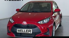 Rot Gebraucht 2023 Toyota Yaris Comfort Kleinwagen | 13.990 € (Guter Preis)