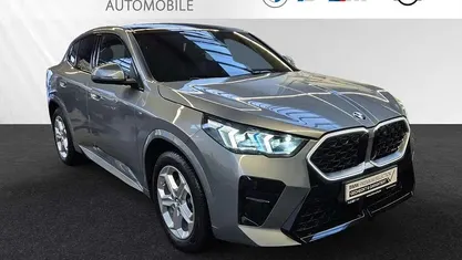 Skyscraper grau metallic Gebraucht 2025 BMW X2 M Sport SUV | 45.763 € (Fairer Preis)