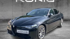 Nero vulcano, metallic (58b) ( Gebraucht 2023 Alfa Romeo Giulia Sprint Sprint Coupé | 32.888 € (Fairer Preis)