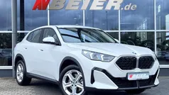 Mineralweiss metallic Gebraucht 2024 BMW X2 Performance SUV | 38.289 € (Guter Preis)