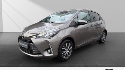 Occasion Toyota Yaris Club 111 ch (81 kW) 2019 Gris Citadine