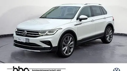 Weiß Gebraucht 2021 VW Tiguan Elegance SUV | 27.420 € (Fairer Preis)
