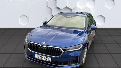 Gebraucht Skoda Superb Selection 193 PS (141 kW) 2024 Blau Kombi