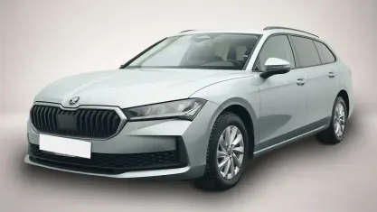 Gebraucht Skoda Superb Essence 150 PS (110 kW) 2025 Silber Kombi