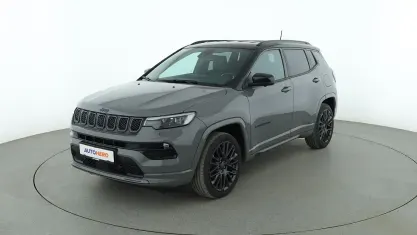 Gebraucht Jeep Compass 60 PS (44 kW) 2021 Grau SUV