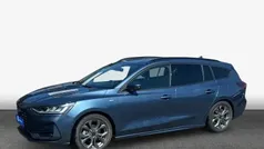 Blau Gebraucht 2024 Ford Focus ST-Line X Kombi | 27.223 € (Fairer Preis)
