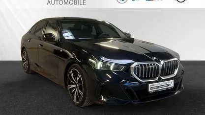 Gebraucht BMW 540 M Sport 303 PS (222 kW) 2025 Carbonschwarz metallic Limousine