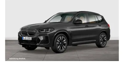 Gebraucht BMW iX3 M Sport 210 kW (286 PS) 2024 Sophistograu brillanteffekt SUV