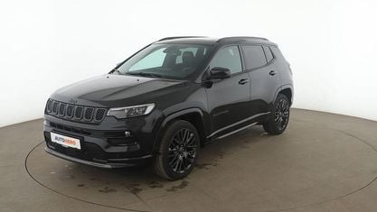 Käytetty Jeep Compass 150 HP (110 kW) 2022 Musta Katumaasturi