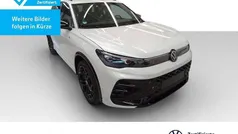Oryxweiß perlmutteffekt Gebraucht 2024 VW Tiguan R-line SUV | 49.990 € (Superpreis)