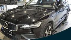 Schwarz Gebraucht 2023 Volvo V60 CC Plus Kombi | 36.990 € (Fairer Preis)