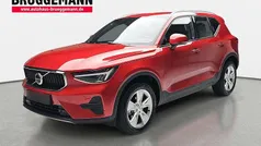 Fusion red metallic Gebraucht 2024 Volvo XC40 Core SUV | 32.890 € (Guter Preis)
