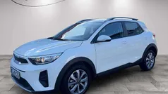 Weiß Gebraucht 2025 Kia Stonic Vision SUV | 22.490 € (Guter Preis)