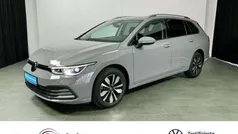 Mondsteingrau Gebraucht 2023 VW Golf VIII Move Kombi | 29.900 € (Fairer Preis)
