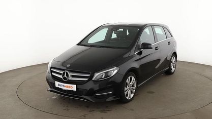 Używany Mercedes B200 Style 136 KM (100 kW) 2018 Czarny Minivan