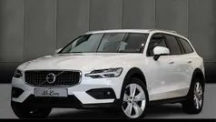 Gebraucht 2024 Volvo V60 CC Ultimate Kombi | 44.860 € (Fairer Preis)
