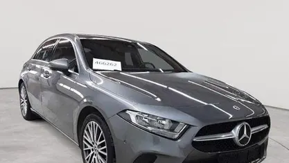 Gebraucht Mercedes A200 Progressive 150 PS (110 kW) 2021 Mountaingrau metallic Kombi