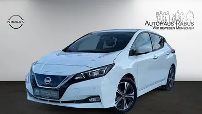 Weiß arctic solid white Gebraucht 2022 Nissan Leaf N-Connecta Kleinwagen | 17.490 € (Fairer Preis)