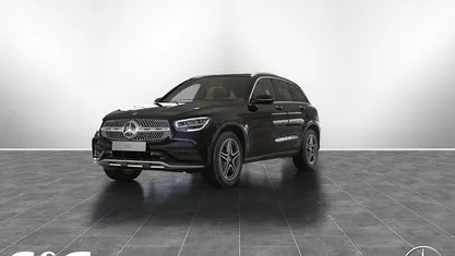 Gebraucht Mercedes GLC220 AMG 194 PS (142 kW) 2022 Unilack schwarz uni SUV