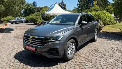 Gebraucht VW Touareg 231 PS (169 kW) 2018 Grau SUV
