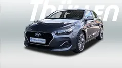 Grau Gebraucht 2018 Hyundai i30 Premium Limousine | 16.480 € (Fairer Preis)