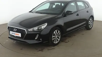 Gebraucht Hyundai i30 Trend 120 PS (88 kW) 2018 Schwarz Limousine