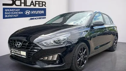 Usado Hyundai i30 Edition 30 120 HP (88 kW) 2021 Preto Sedan