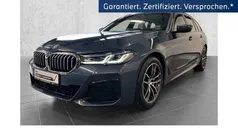 Blau Gebraucht 2023 BMW 530e M Sport Kombi | 44.850 € (Fairer Preis)