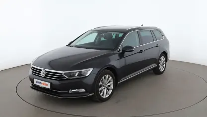 Gebraucht VW Passat Highline 180 PS (132 kW) 2018 Grau Kombi