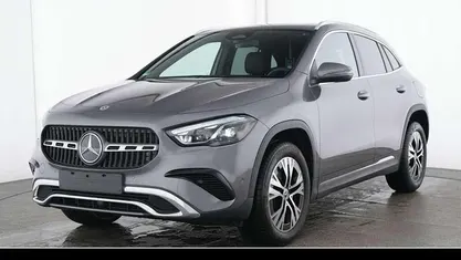 Lack mountaingrau Gebraucht 2024 Mercedes GLA200 Progressive SUV | 40.430 € (Fairer Preis)