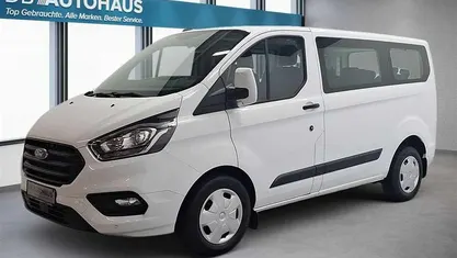 Weiß Gebraucht 2021 Ford Transit Custom Trend Kombi | 19.980 € (Guter Preis)