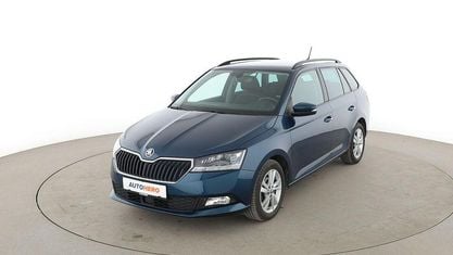 Używany Skoda Fabia Style 95 KM (69 kW) 2021 Niebieski Kombi